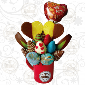 Arreglo frutal taza cerámica 15 fresas corazones de piña y globo pequeño 4"