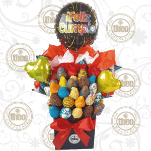 Arreglo con 30 fresas de cumpleaños