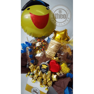 Arreglo de chocolates para graduación