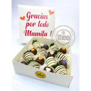 Caja Blanca con Fresas y Marshmallows con mensaje “Gracias por todo Mamita”