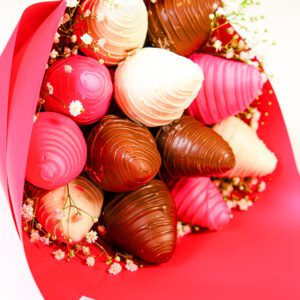 Ramo con 12 fresas con chocolate
