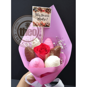 Ramo de 5 Fresas y 1 Rosa