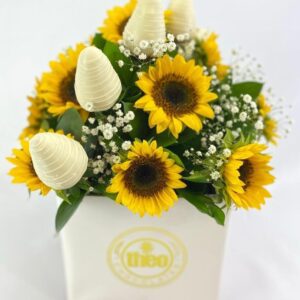 Arreglo girasoles y fresas con chocolate blanco