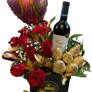 Arreglo Fresas, Rosas y Vino