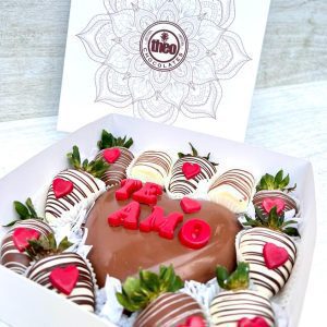 Caja Corazon Te amo con fresas 2
