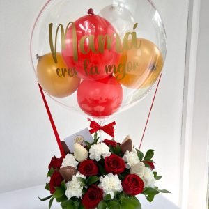 Arreglo con rosas y claveles + globo "Mamá"