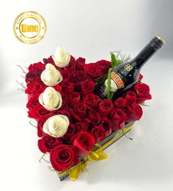 Corazón con Rosas Rojas Baileys y Fresas con Chocolate