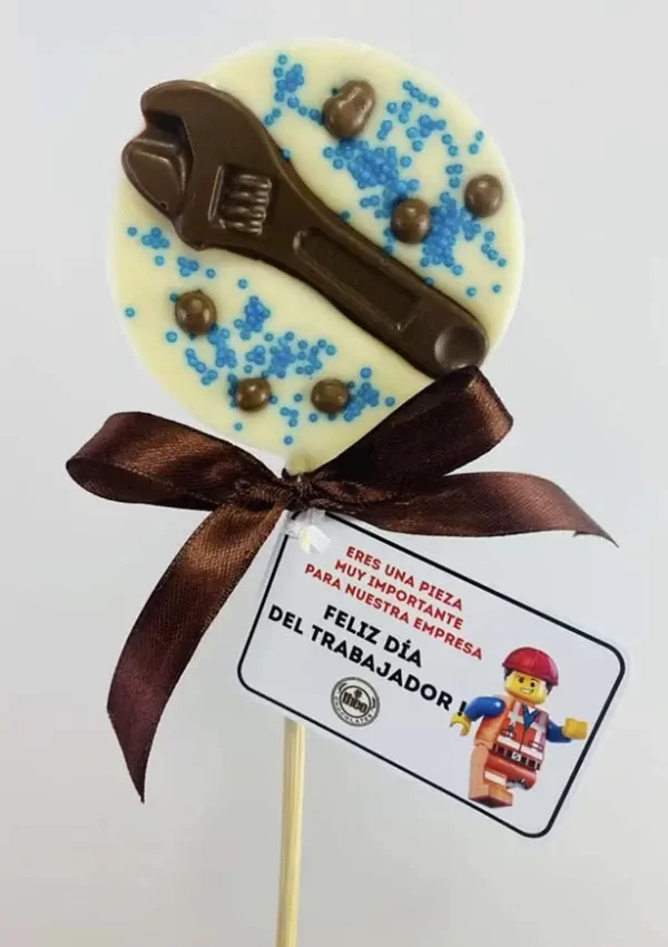 Paleta de chocolate con herramientas