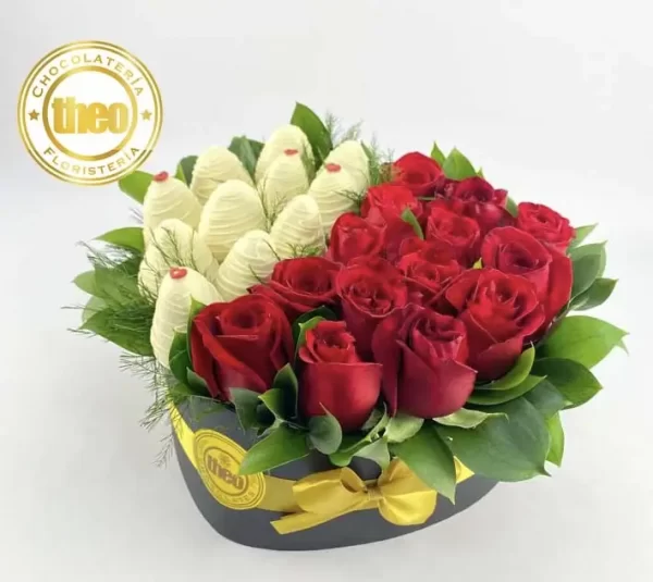 Corazón con Rosas y Fresas con Chocolate