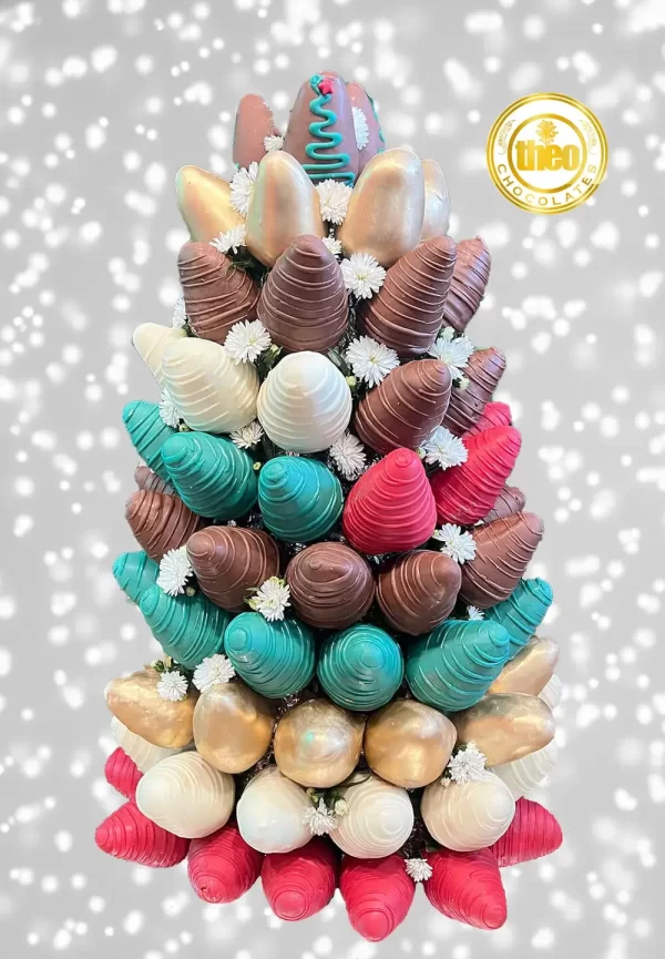 Árbol de fresas con chocolate navideño