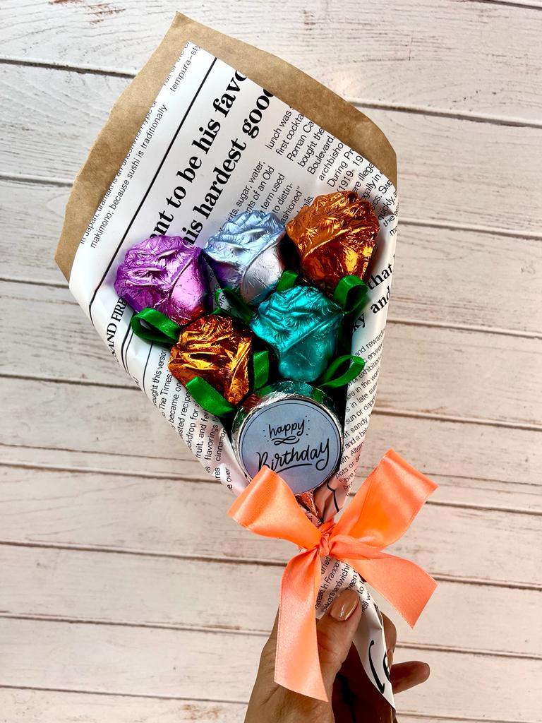 Regalo para mujer con rosas naturales, bombones y Nutella