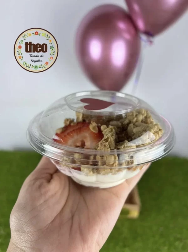 Yogurt-con-granola-desayuno-1